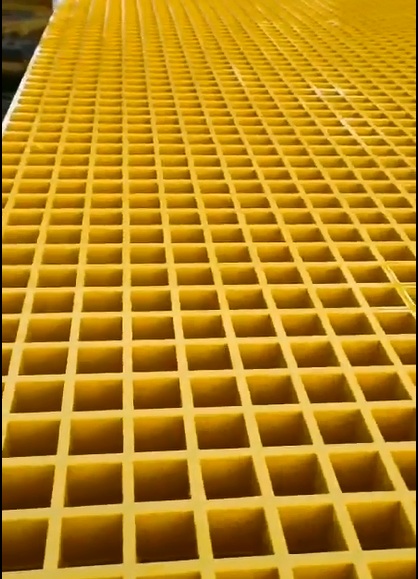 3301樹脂草莓视频在线观看入口裝車發貨